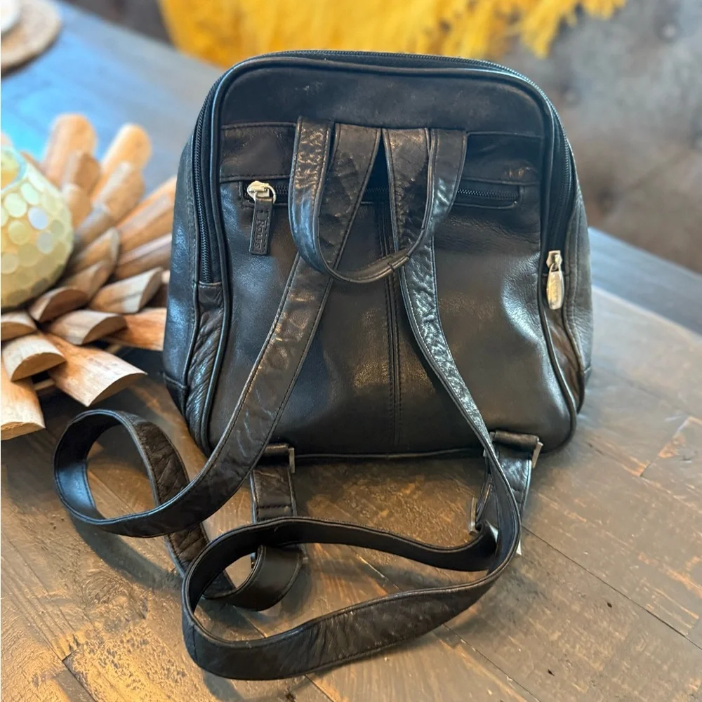 Rolfs Black Leather vintage unisex Backpack